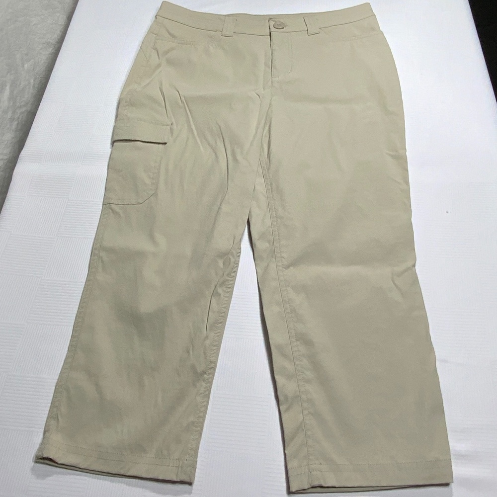 Eddie Bauer Nylon Cropped Pants - Size 6